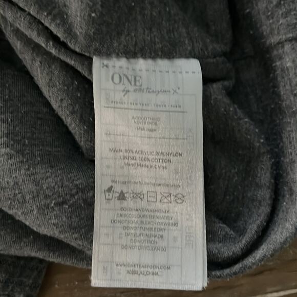 One Teaspoon Gray Ribbed Knit Pencil Skirt Size S - Picture 4 of 8